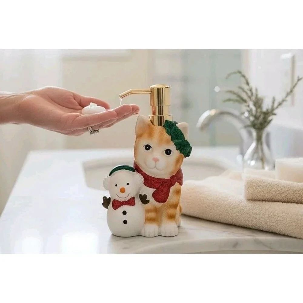 New Christmas Cat Kitten W/ Snowman & Wreaf Soap Dispenser Decoration
